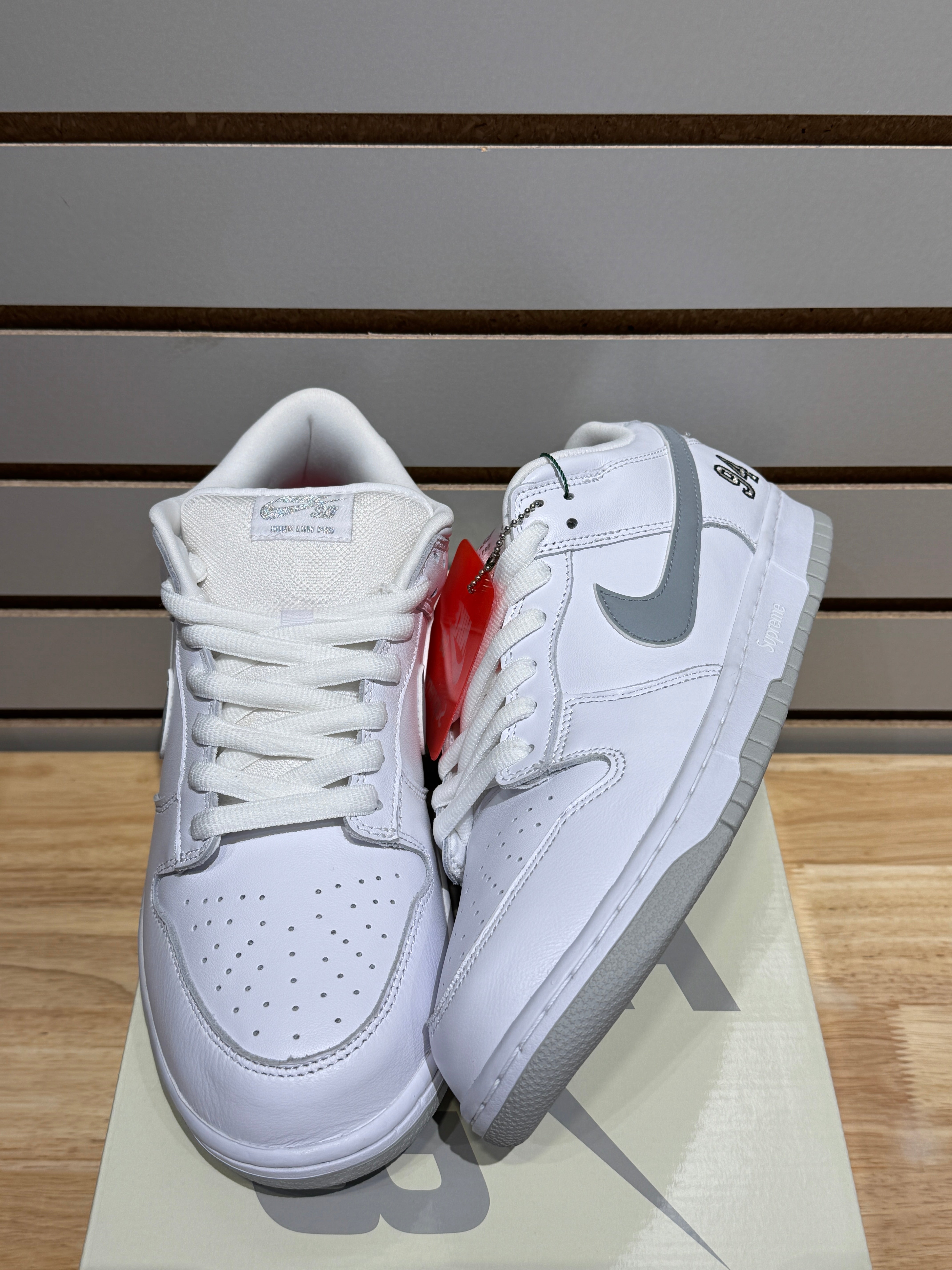 Nike SB Dunk Low Supreme 94 White Metallic Silver Sz 11 – Sneak City
