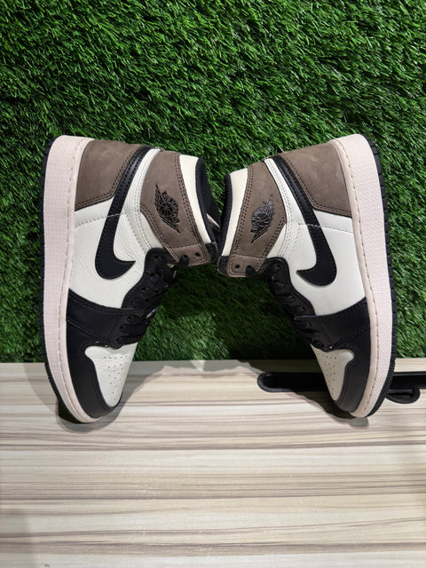 Jordan 1 Retro High Dark Mocha (GS) Sz 5Y/6.5W