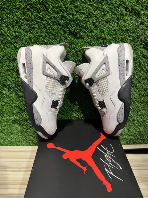 Jordan 4 Retro White Cement (2025) Sz 7.5
