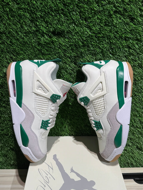 Jordan 4 Retro SB Pine Green