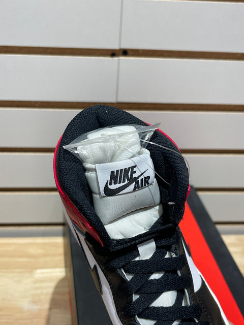 Jordan 1 Retro Black Toe (2013) (GS) Sz 6.5Y
