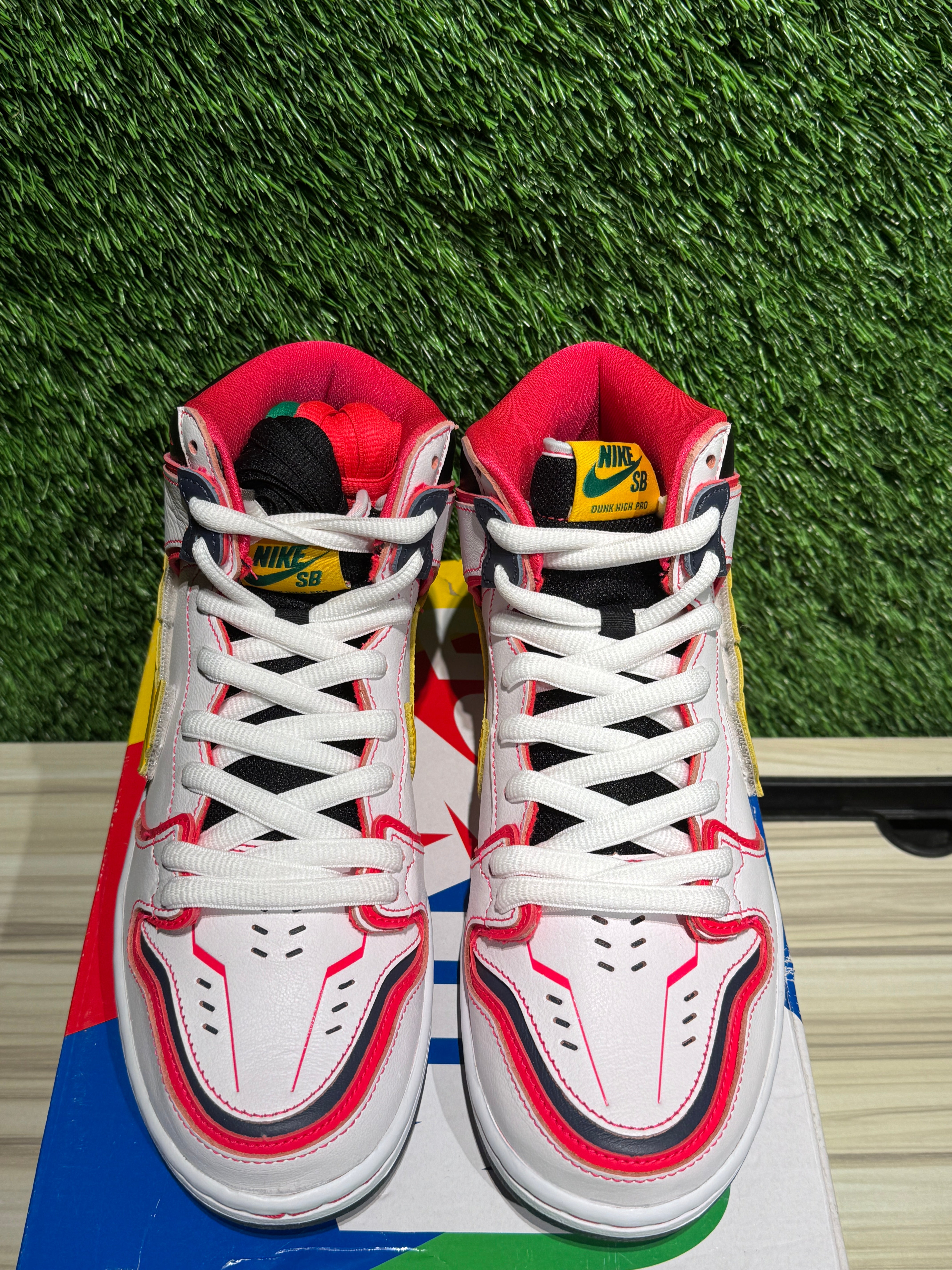 ダンク　ユニコーン　28cm Nike SB Dunk High RX-0 Unicorn Gundam Sz 7M – Sneak City