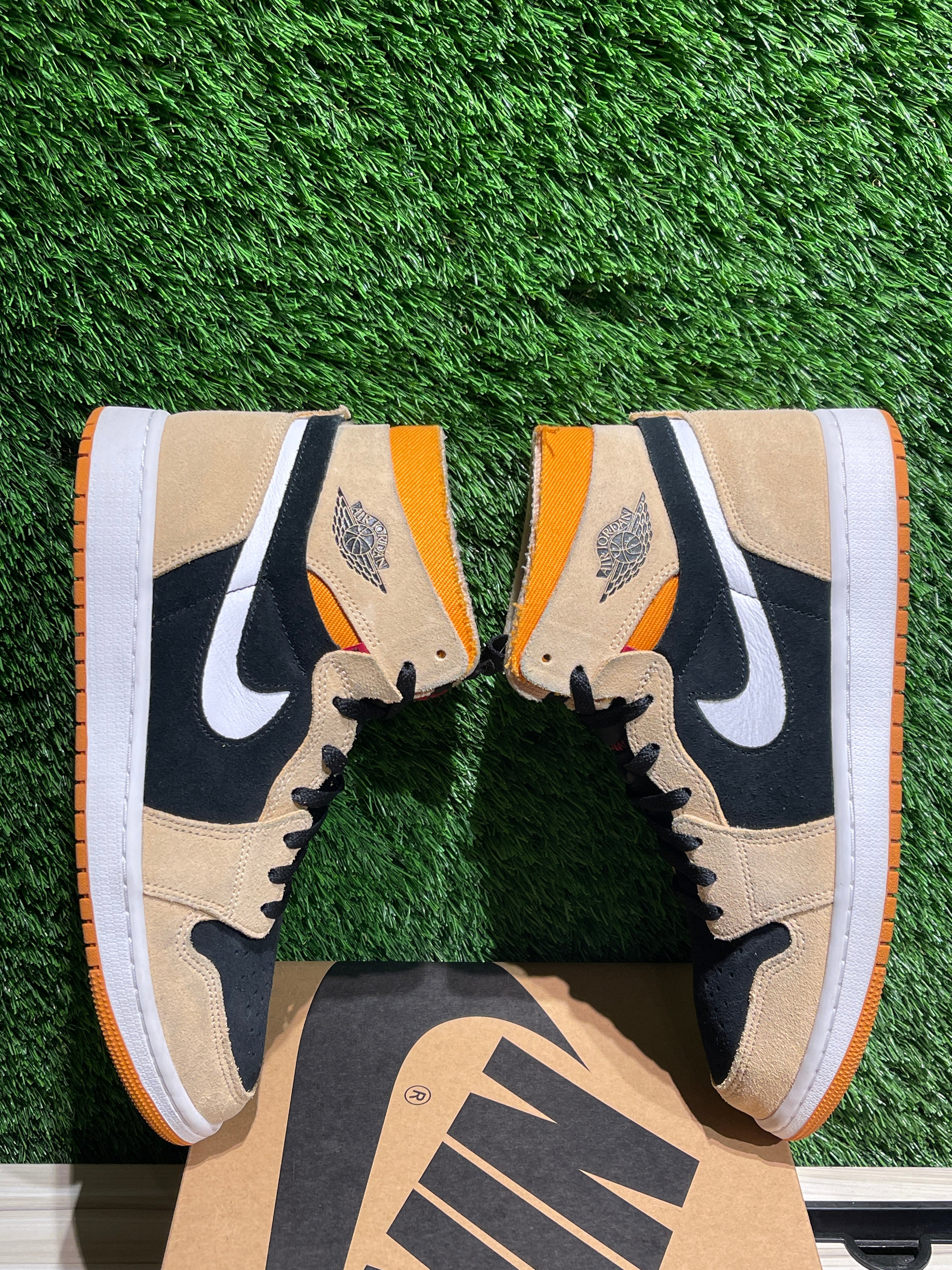 橘1 Jordan 1 High Zoom Air CMFT Pumpkin Spice Sz 10.5 – Sneak City