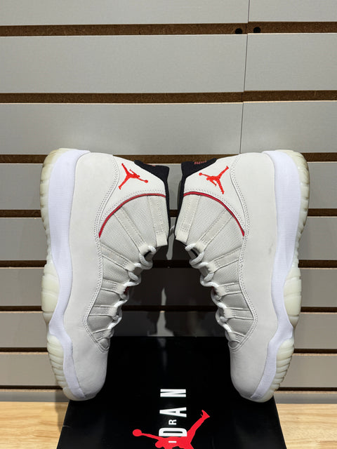 Jordan 11 Retro Platinum Tint Sz 11