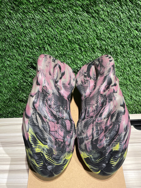 adidas Yeezy Foam RNR MX Carbon