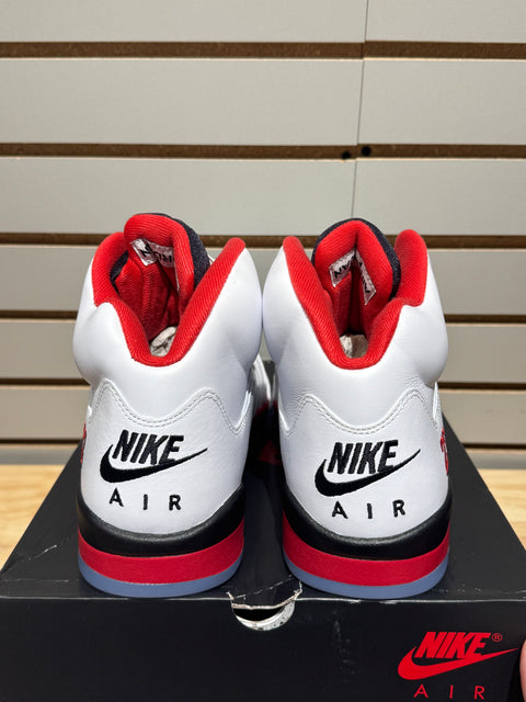Jordan 5 Retro Fire Red Black Tongue (2025) Sz 10.5