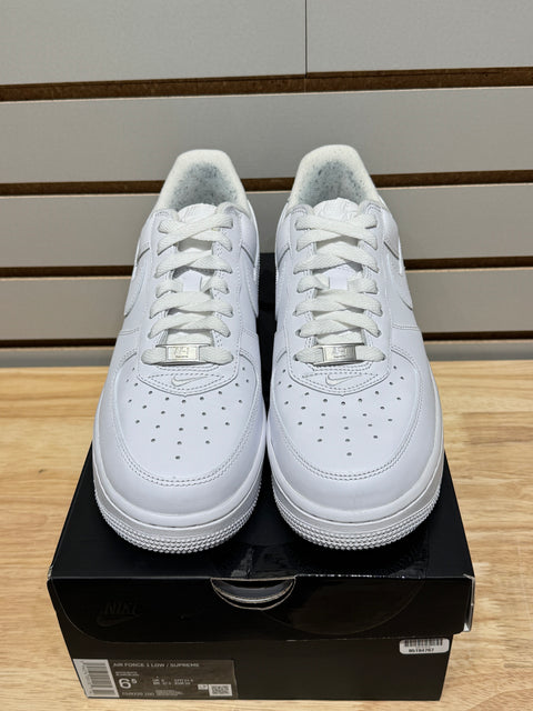 Nike Air Force 1 Low Supreme White Sz 6.5M