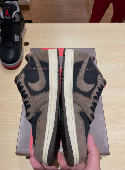 Jordan 1 Retro Low OG SP Travis Scott Mocha