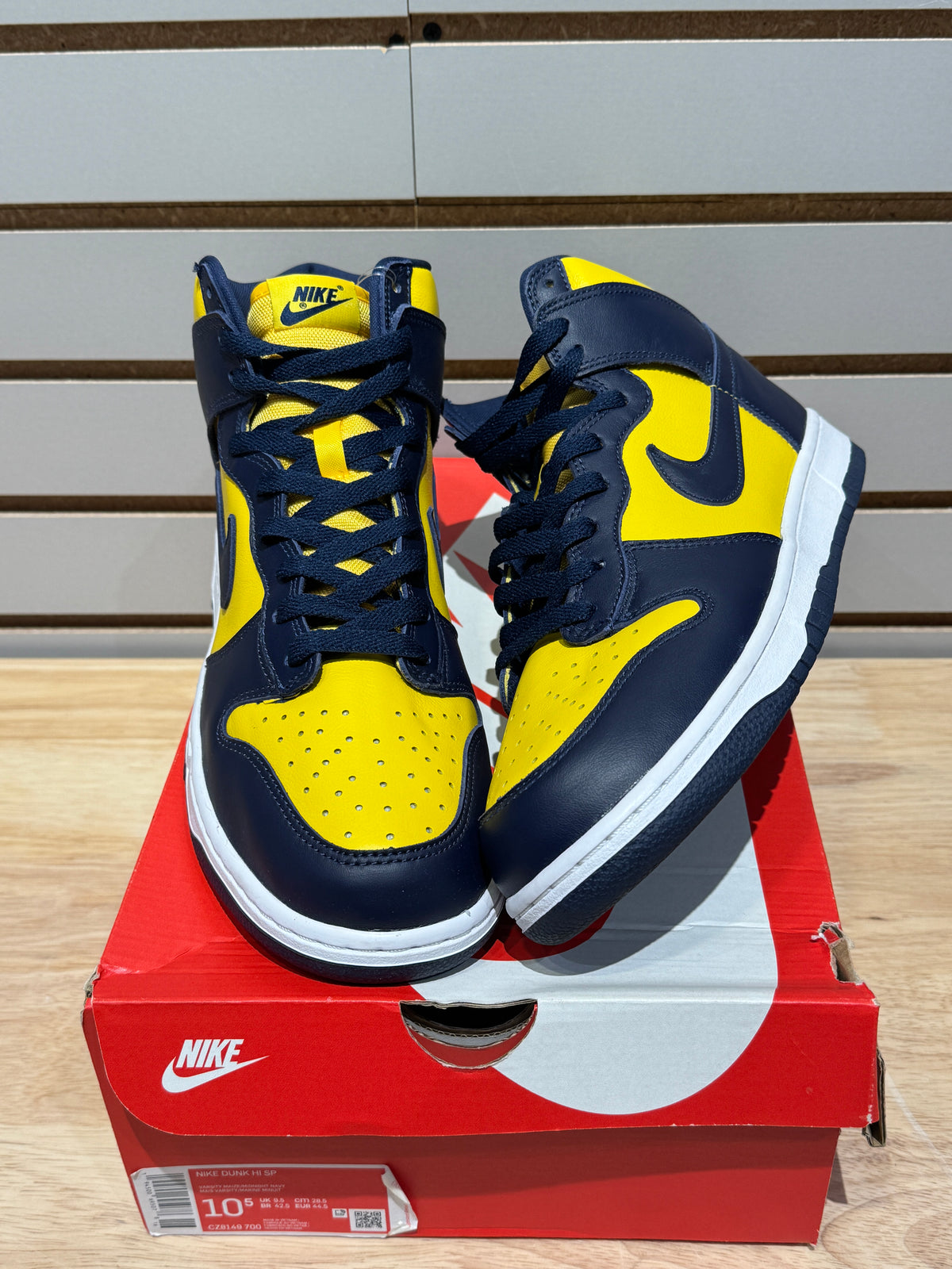 Nike Dunk High Michigan (2020) Sz 10.5 – Sneak City