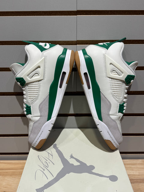 Jordan 4 Retro SB Pine Green Sz 9