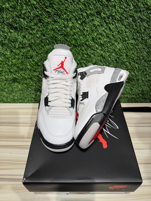 Jordan 4 Retro White Cement (2025) Sz 7.5