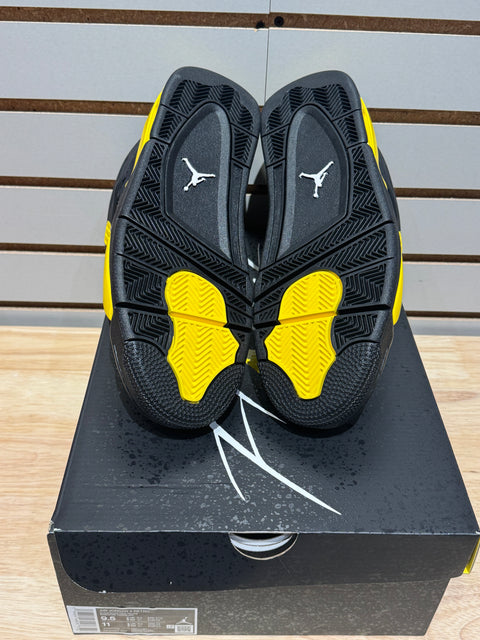 Jordan 4 Retro Thunder (2023) Sz 9.5