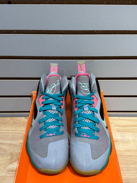 Nike LeBron 9 South Beach (GS) Sz 6.5Y