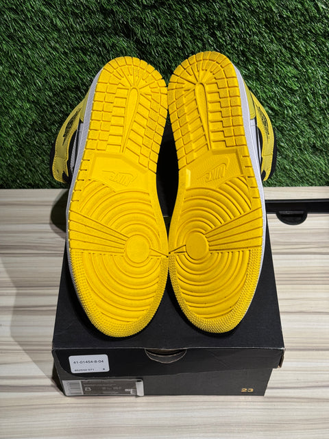 Jordan 1 Mid Yellow Toe Black Sz 8M