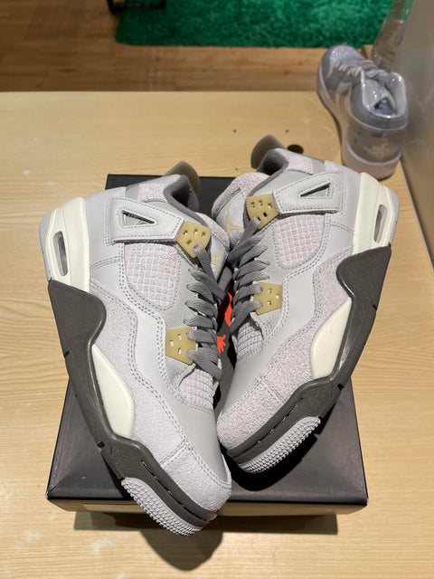 Jordan 4 Retro SE Craft Photon Dust (GS) Sz 7Y/8.5W