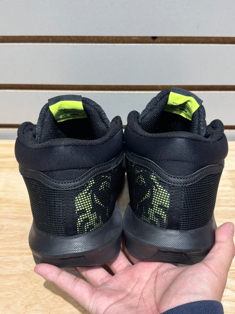 Nike LeBron Witness 8 Black Volt Sz 11