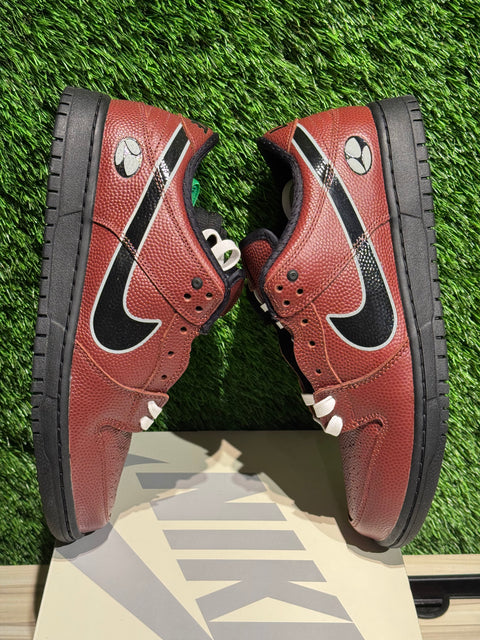 Nike SB Dunk Low Limosine Skateboards Sz 9.5M