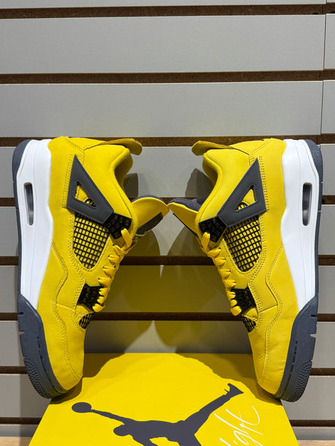 Jordan 4 Retro Lightning (2021) Sz 9