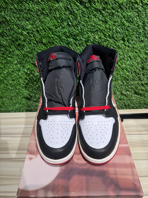 Jordan 1 Retro High OG Black Toe Reimagined Sz 10