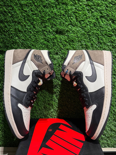 Jordan 1 Retro High Dark Mocha Sz 10.5M