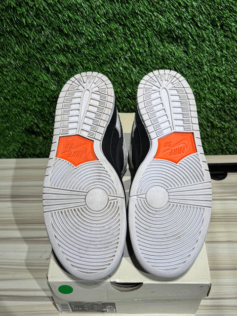 Nike SB Dunk Low TIGHTBOOTH Sz 9M