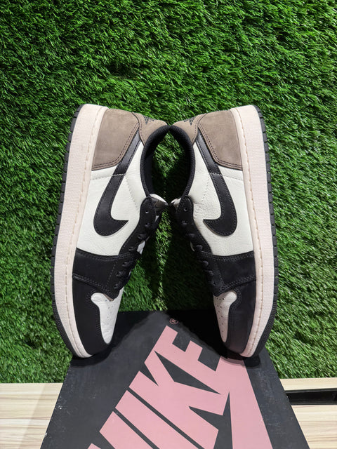 Jordan 1 Retro Low OG Mocha Sz 10M