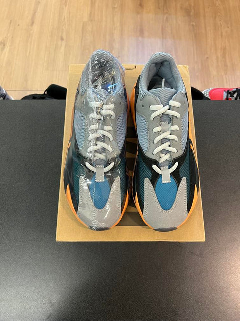 adidas Yeezy Boost 700 Wash Orange Sz 8.5