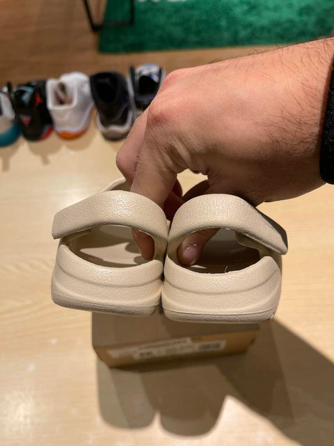 adidas Yeezy Slide Bone (2022) (Infants) Sz 5K