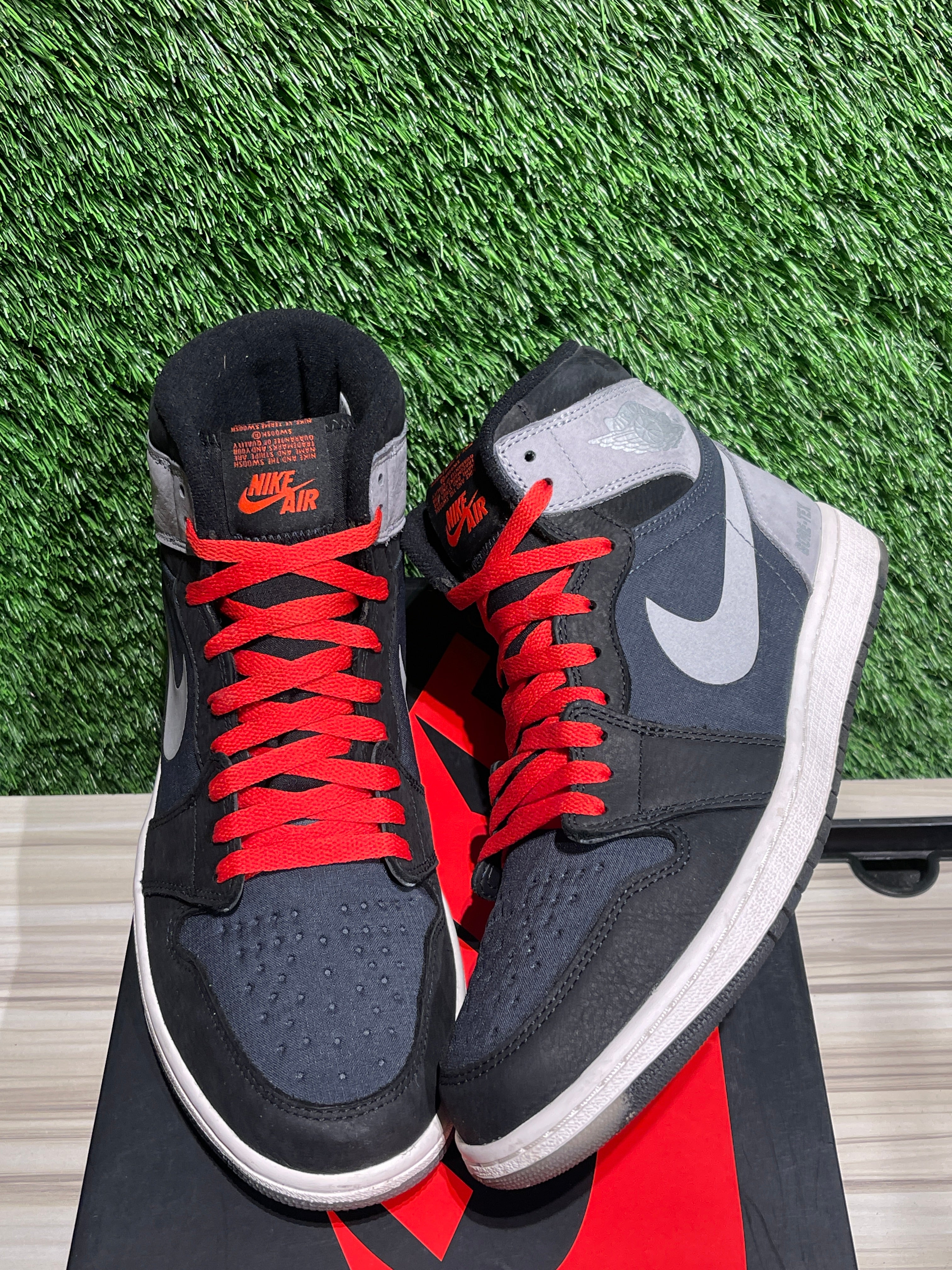 Jordan 1 Retro High Element Gore-Tex Black Particle Grey Sz 10.5