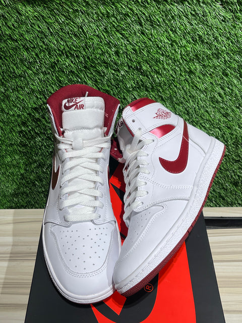 Jordan 1 Retro High '85 OG Metallic Burgundy Sz 10M