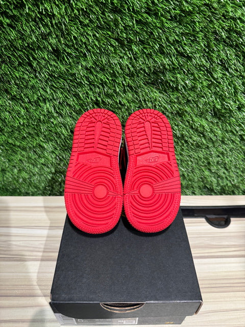 Jordan 1 Retro High OG Satin Bred (TD) Sz 5c