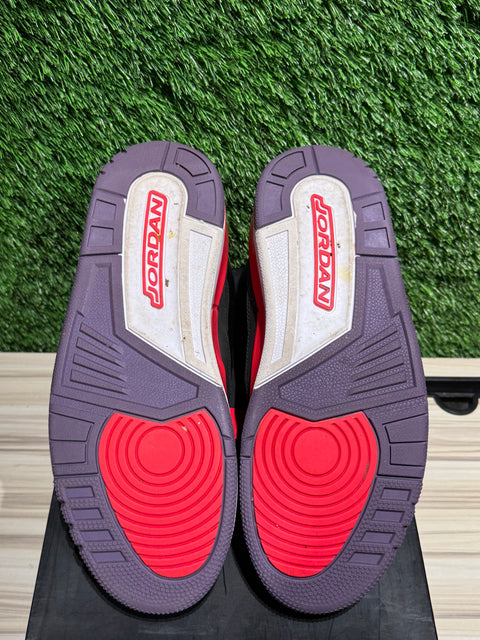 Jordan 3 Retro Crimson Sz 9M