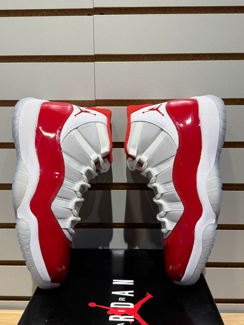 Jordan 11 Retro Cherry (2022) Sz 10.5