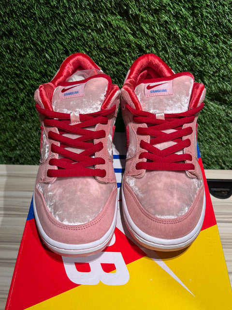 Nike SB Dunk Low StrangeLove Skateboards Sz 9.5