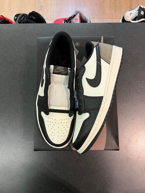 Jordan 1 Retro Low OG Mocha Sz 8