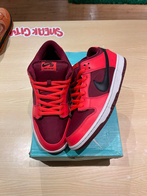 Nike SB Dunk Low Laser Crimson Sz 10.5