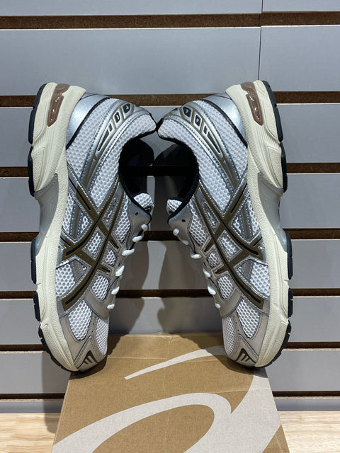 ASICS Gel-1130 White Clay Canyon Sz 10.5