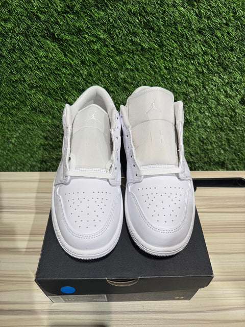 Jordan 1 Low Triple White Sz 10.5M