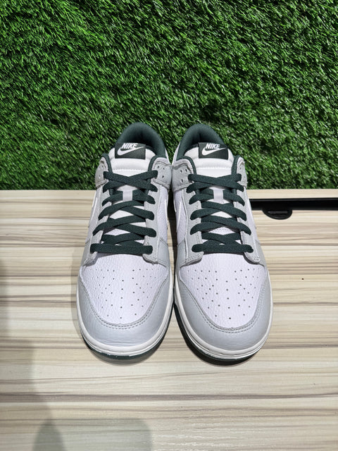 Nike Dunk Low Retro SE Photon Dust Vintage Green Sz 10M