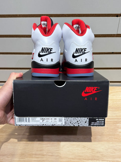 Jordan 5 Retro Fire Red Black Tongue (2025) Sz 7.5