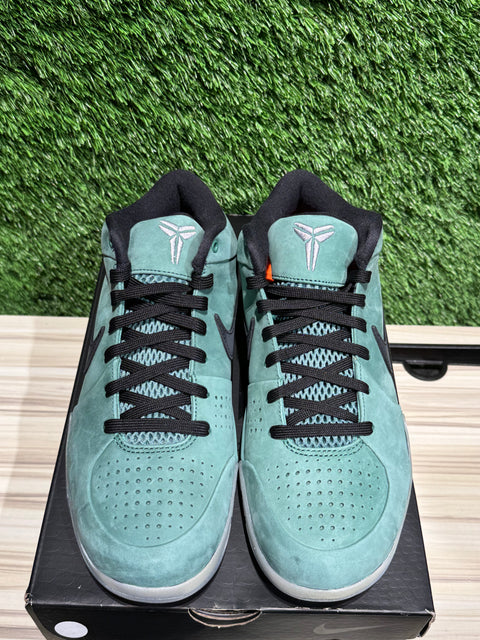 Nike Kobe 4 Protro Girl Dad Sz 8M