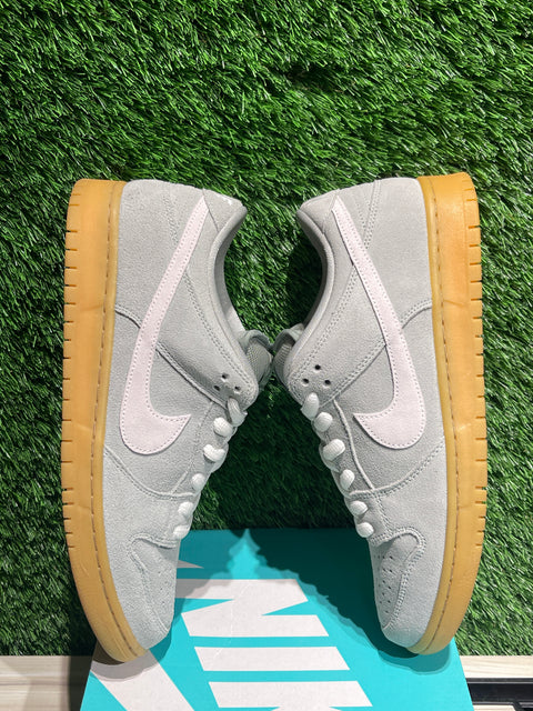 Nike SB Dunk Low Island Green Gum Sz 10