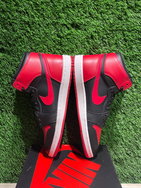 Jordan 1 Retro High '85 OG Bred (2025) Sz 9.5M