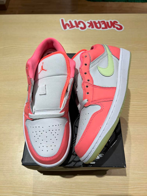 Jordan 1 Low SE Lava Glow Sz 7.5M/9W