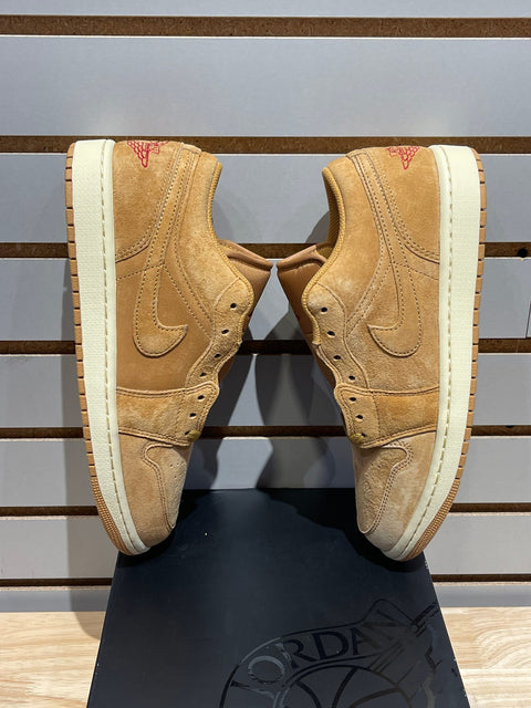 Jordan 1 Low SE Flax Sz 9.5
