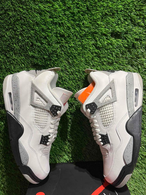 Jordan 4 Retro White Cement (2025) Sz 9M