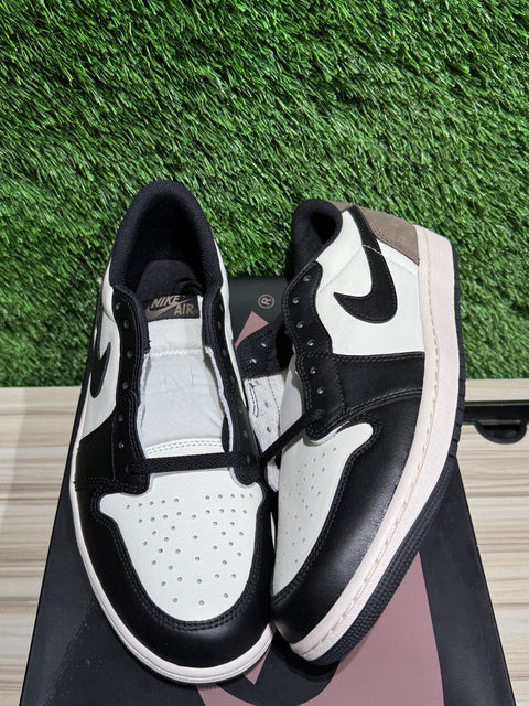 Jordan 1 Retro Low OG Mocha Sz 10.5