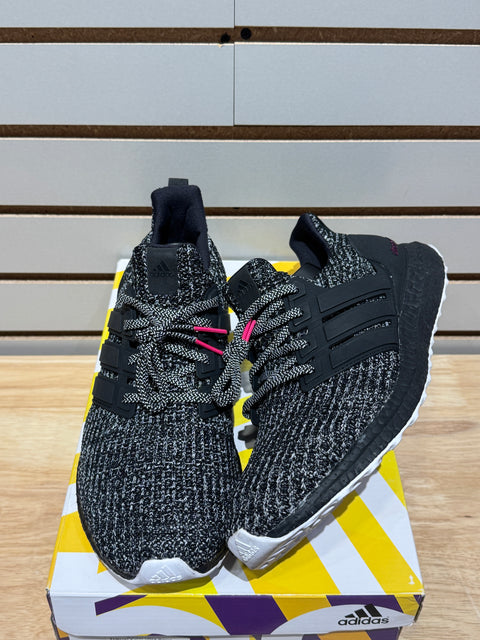 adidas Ultra Boost 4.0 Breast Cancer Awareness Sz 10.5