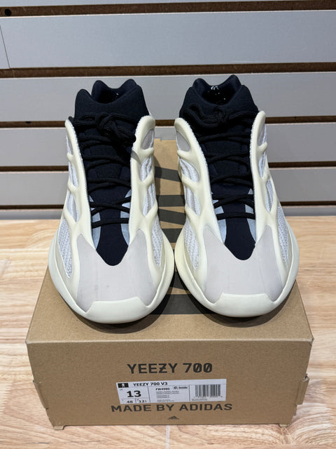 adidas Yeezy 700 V3 Azael Sz 13