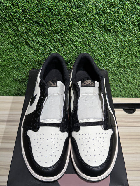 Jordan 1 Retro Low OG Mocha